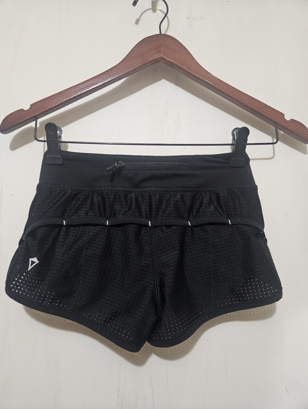 Ivivva By Lululemon Girls Speedy Short